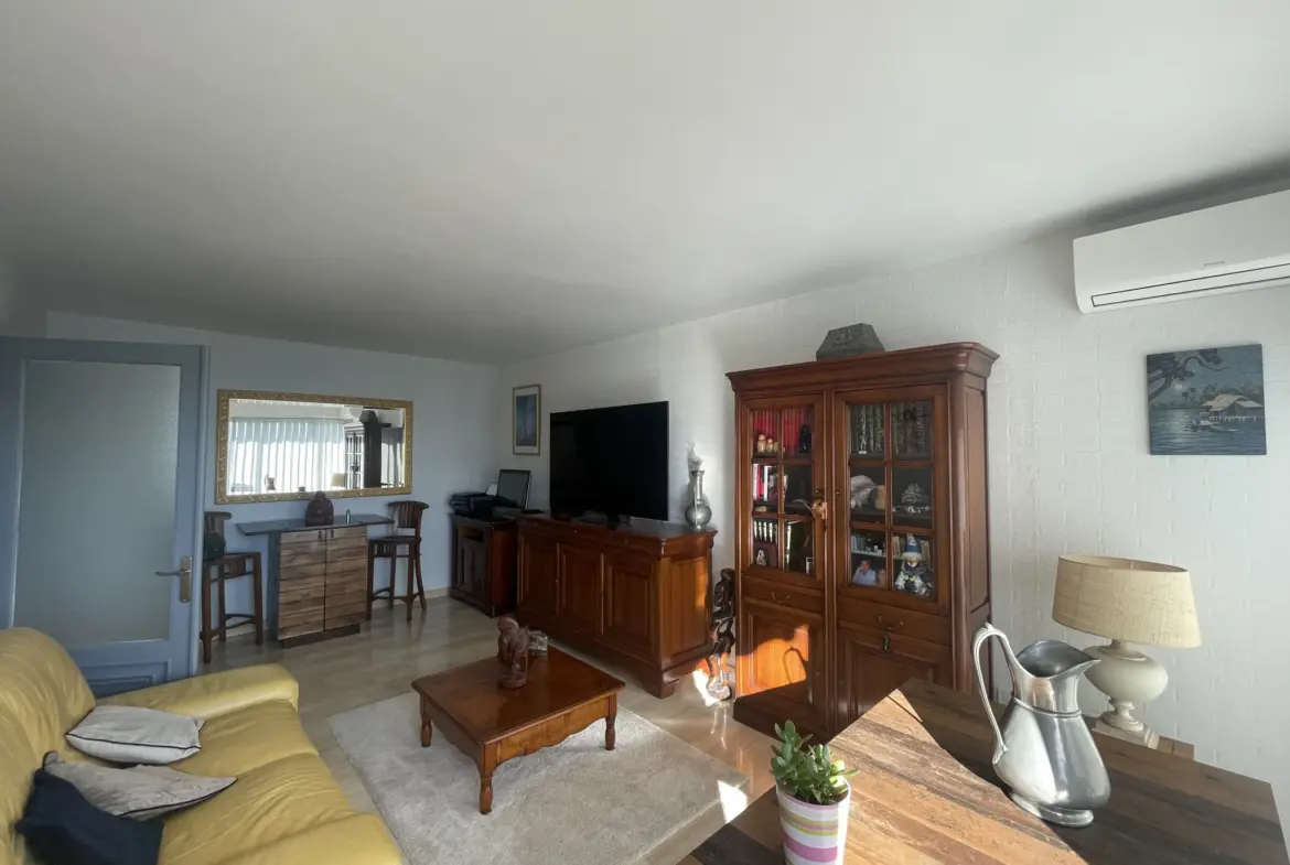 Appartement de 3 pièces entièrement rénové à Toulon Est 