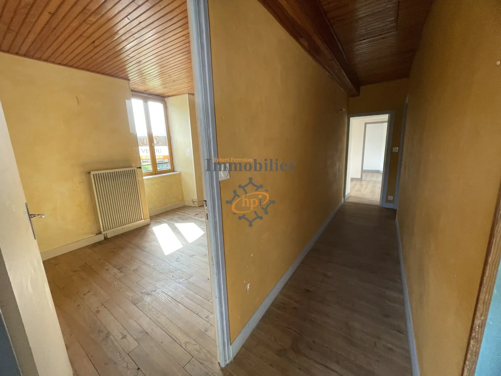 Vente maison en pierres à Broquiès avec terrasses et grand terrain 