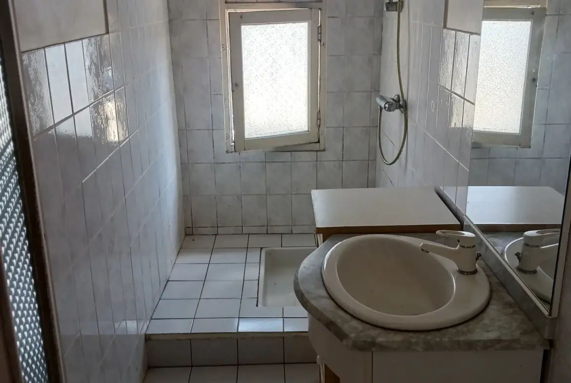 Maison à rénover de 72m2 à Bussières-les-Belmont 