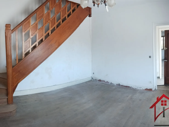 Maison à rénover de 72m2 à Bussières-les-Belmont 