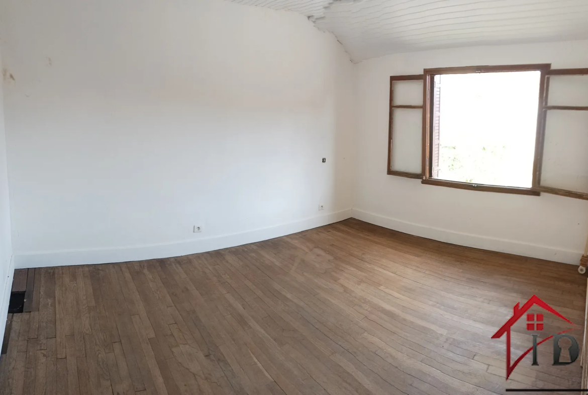 Maison à rénover de 72m2 à Bussières-les-Belmont 