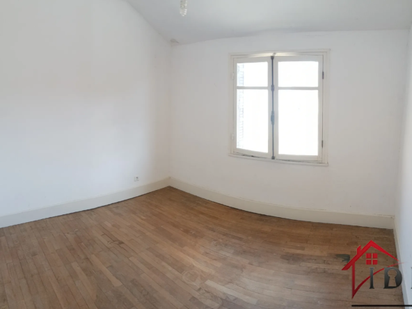 Maison à rénover de 72m2 à Bussières-les-Belmont 