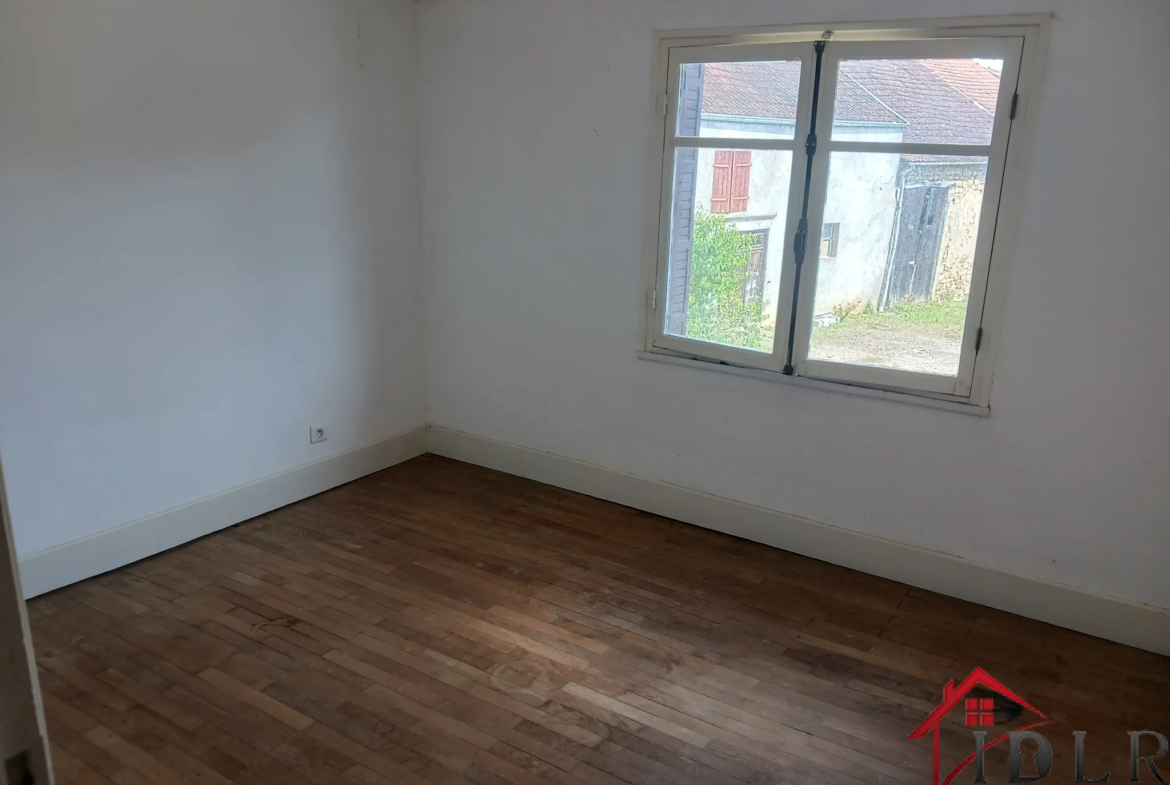Maison à rénover de 72m2 à Bussières-les-Belmont 