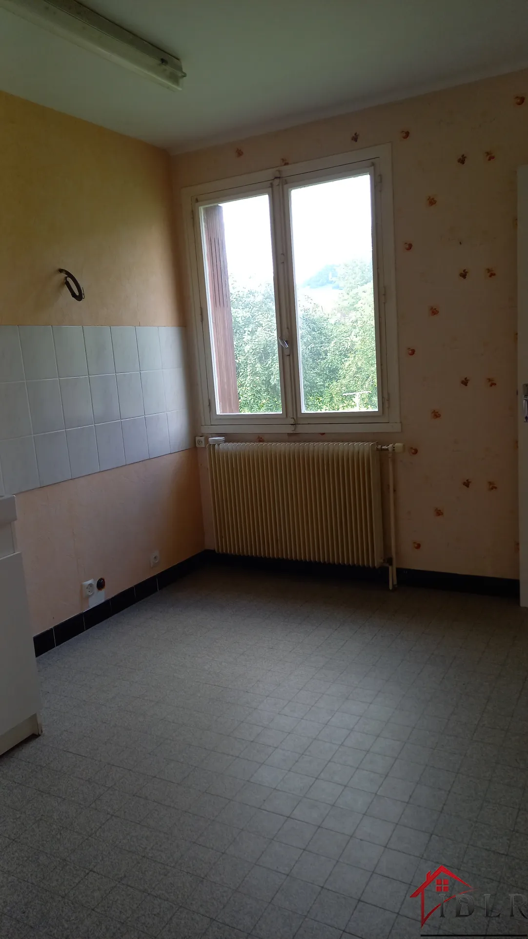 Maison Mitoyenne de 140 m² à Voiteur avec Terrain de 15 ares 