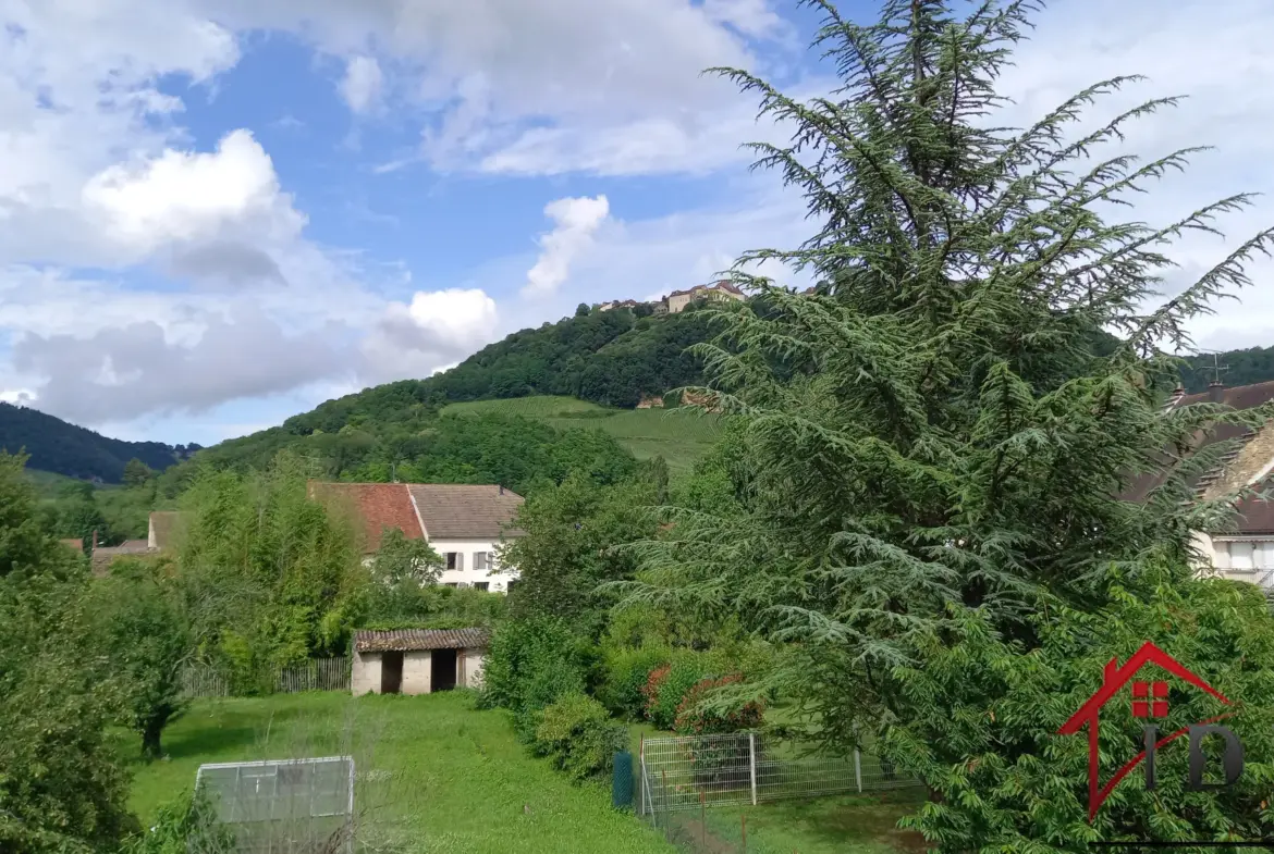 Maison Mitoyenne de 140 m² à Voiteur avec Terrain de 15 ares 