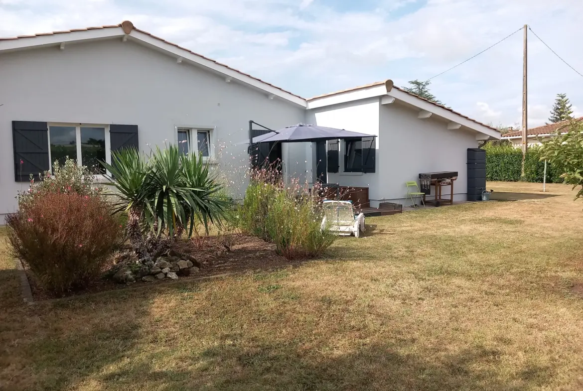 Maison contemporaine de plain pied à vendre à Langon 