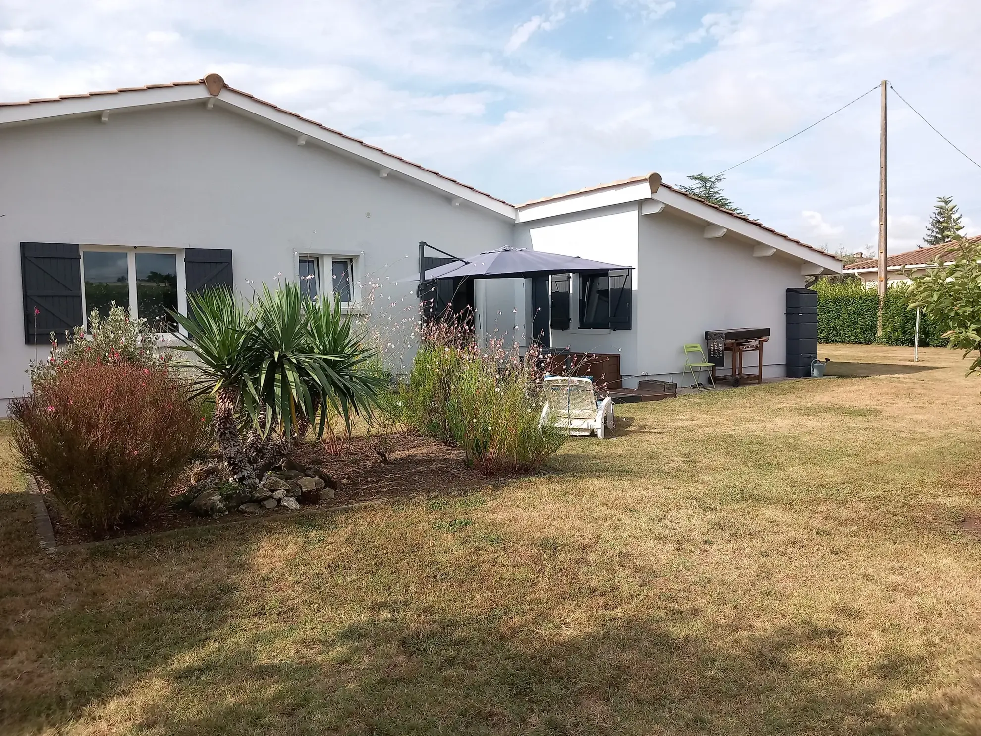 Maison contemporaine de plain pied à vendre à Langon 