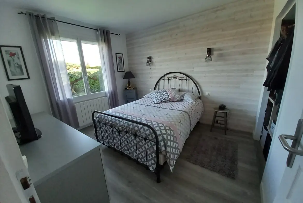 Maison contemporaine de plain pied à vendre à Langon 