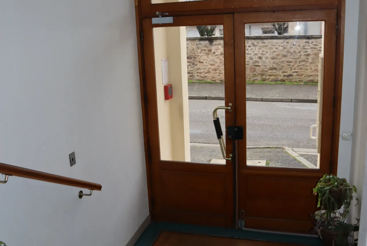 A vendre : Appartement lumineux 3 pièces en centre-ville d'Autun 