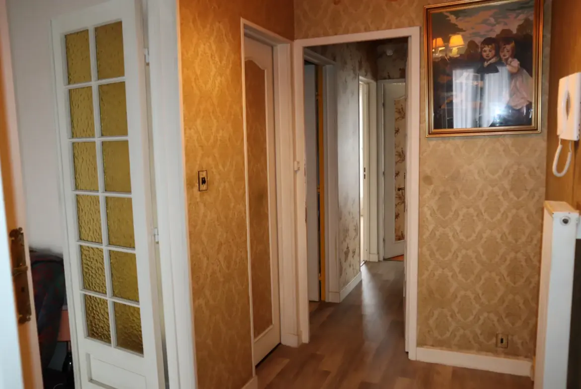 A vendre : Appartement lumineux 3 pièces en centre-ville d'Autun 
