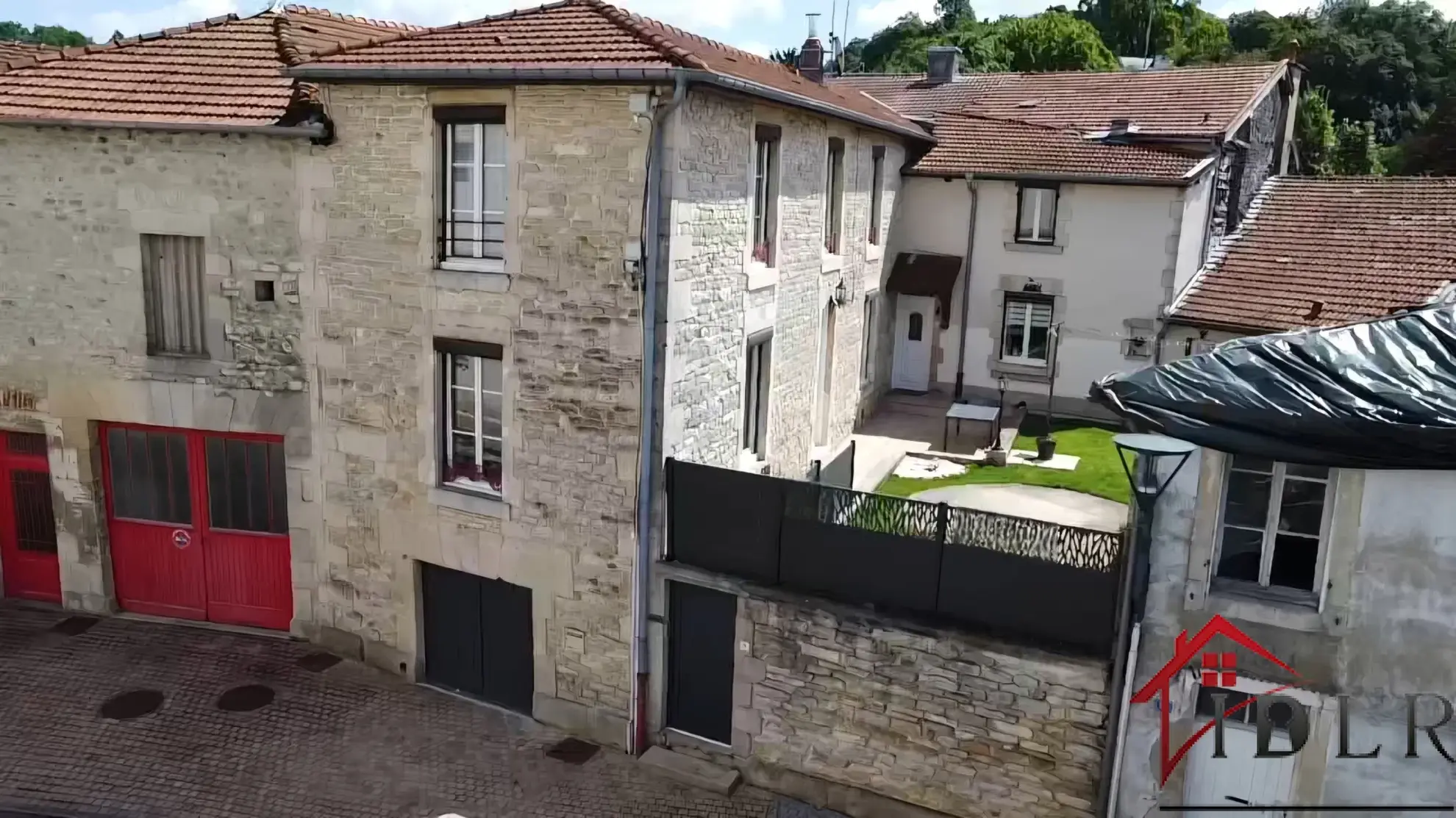 Maison mitoyenne à vendre à Wassy - 149 m² avec jardin et garage 