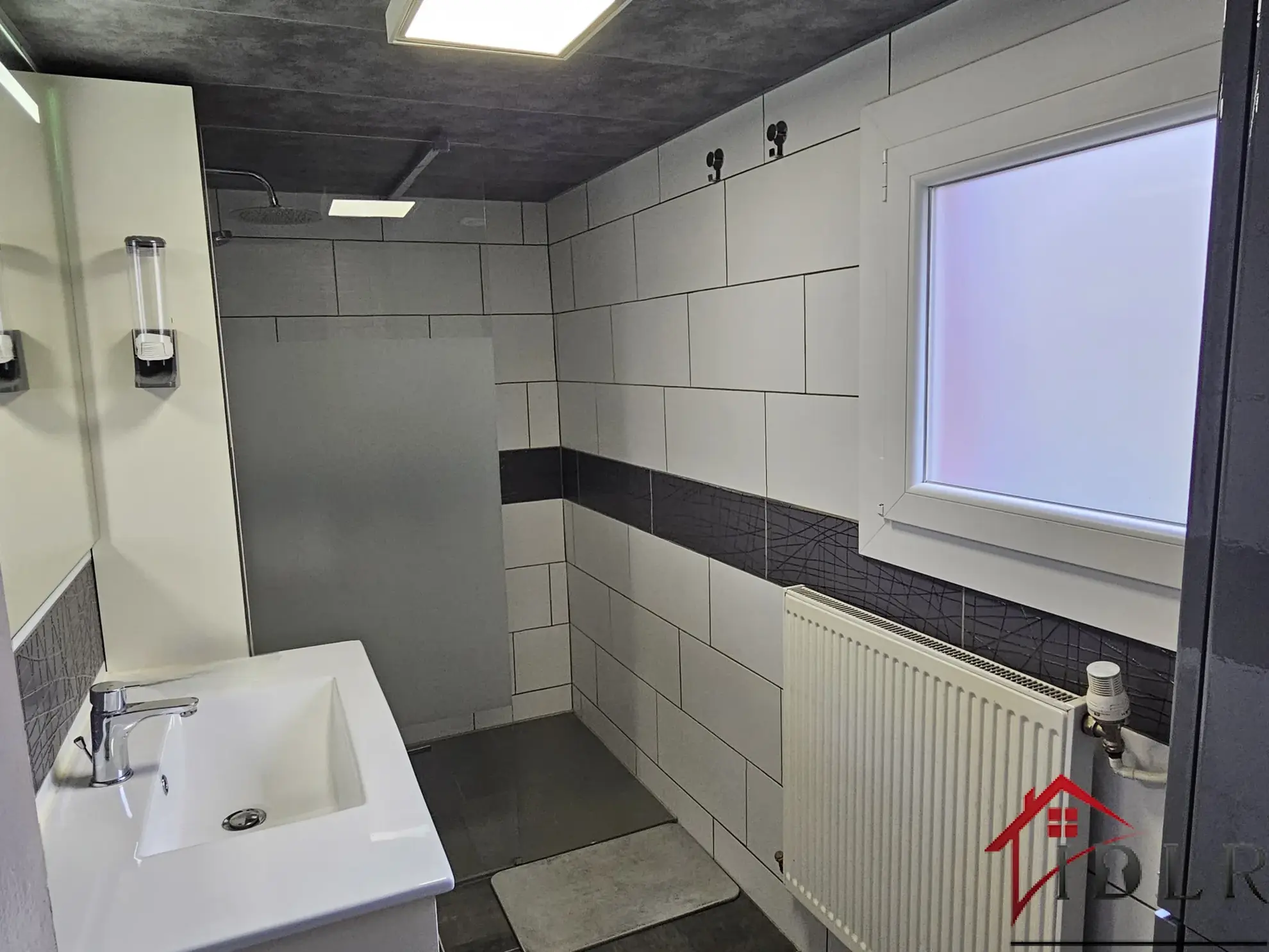 Maison mitoyenne à vendre à Wassy - 149 m² avec jardin et garage 