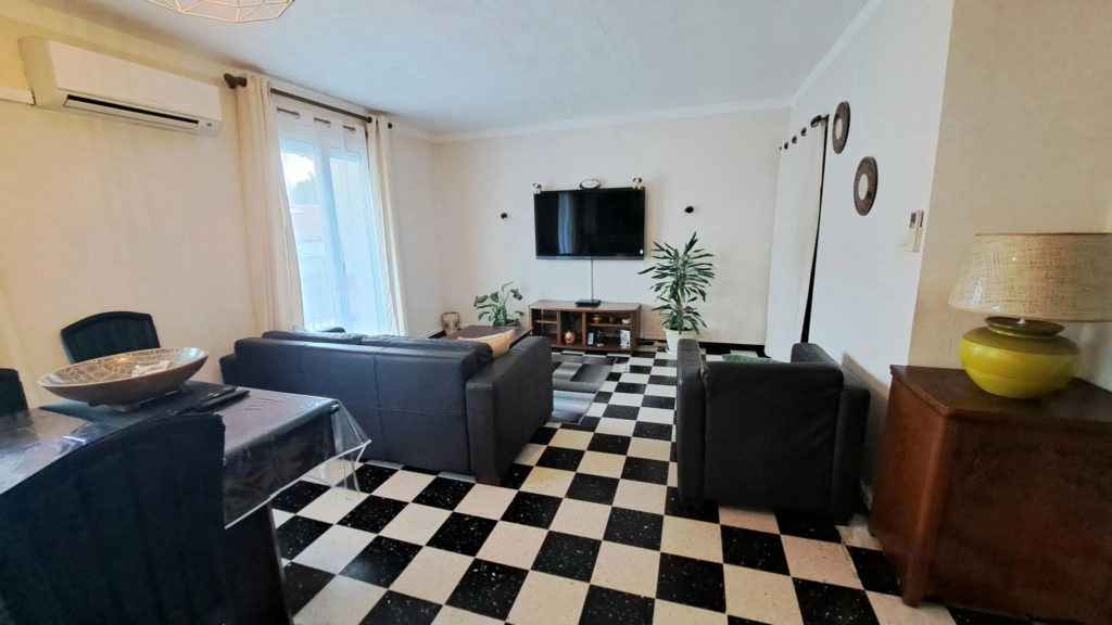 Maison familiale T4 avec jardin et piscine à Arles sur Tech