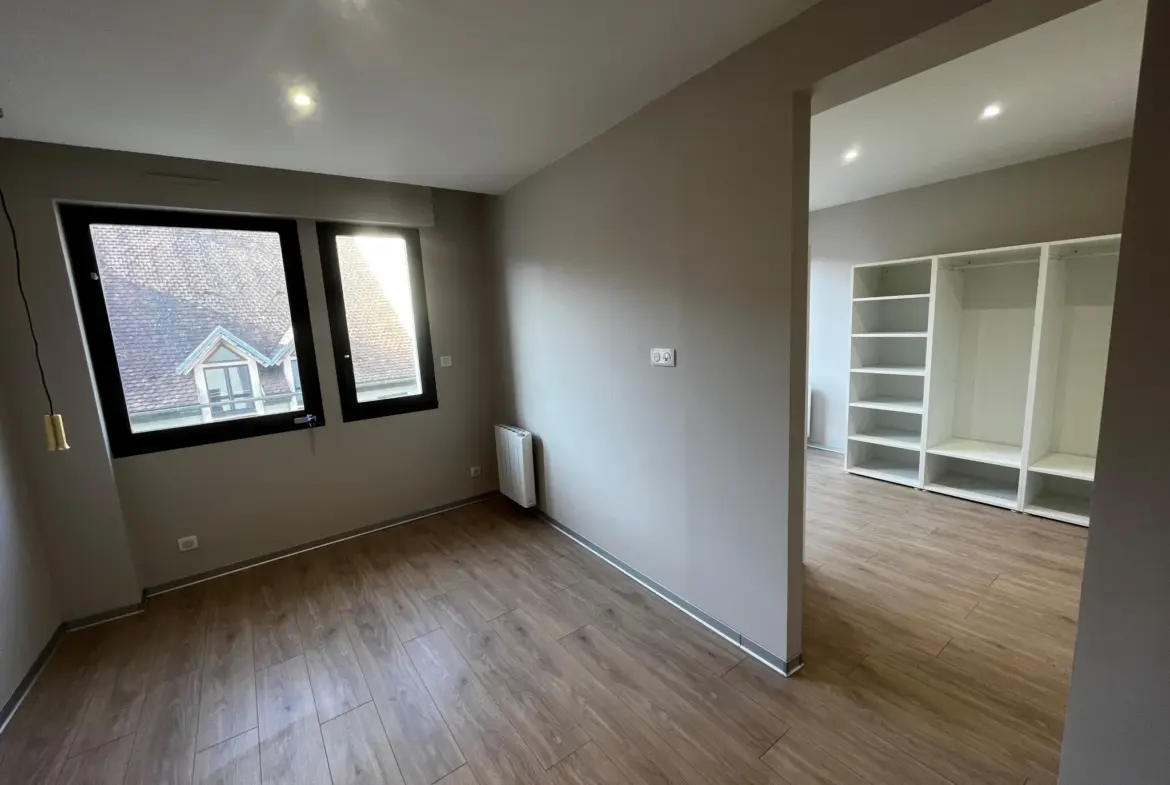 Superbe appartement rénové avec terrasse à Montbeliard 