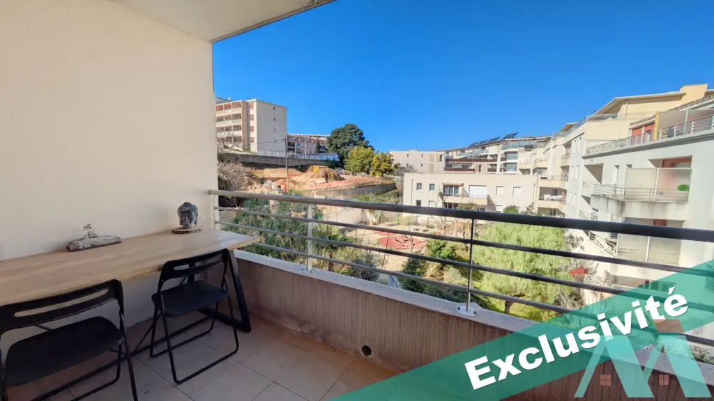 Appartement T3 avec terrasse et garage à La Seyne-sur-Mer