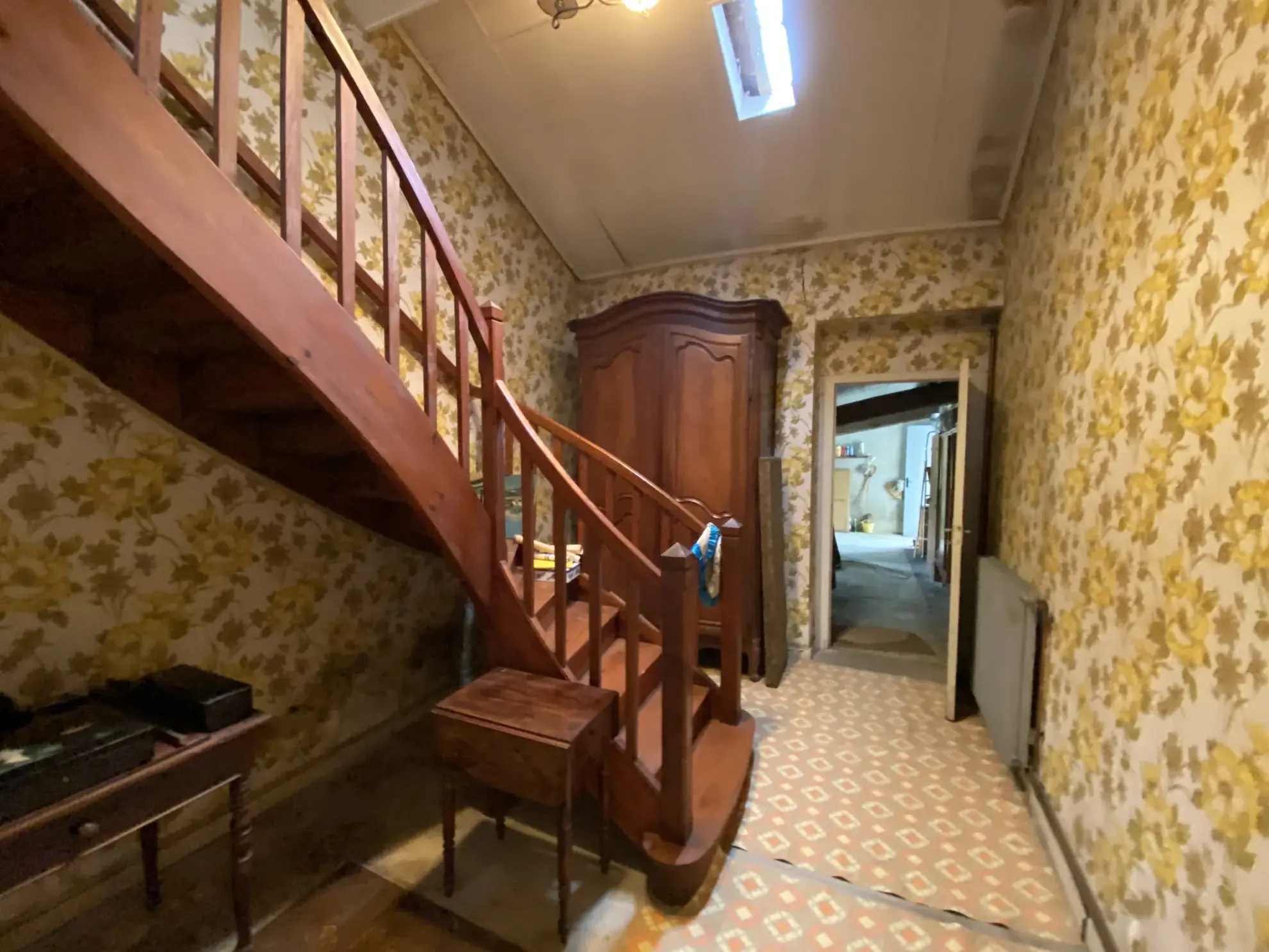 Maison à rénover à Pujols sur Ciron de 200 m² avec jardin 