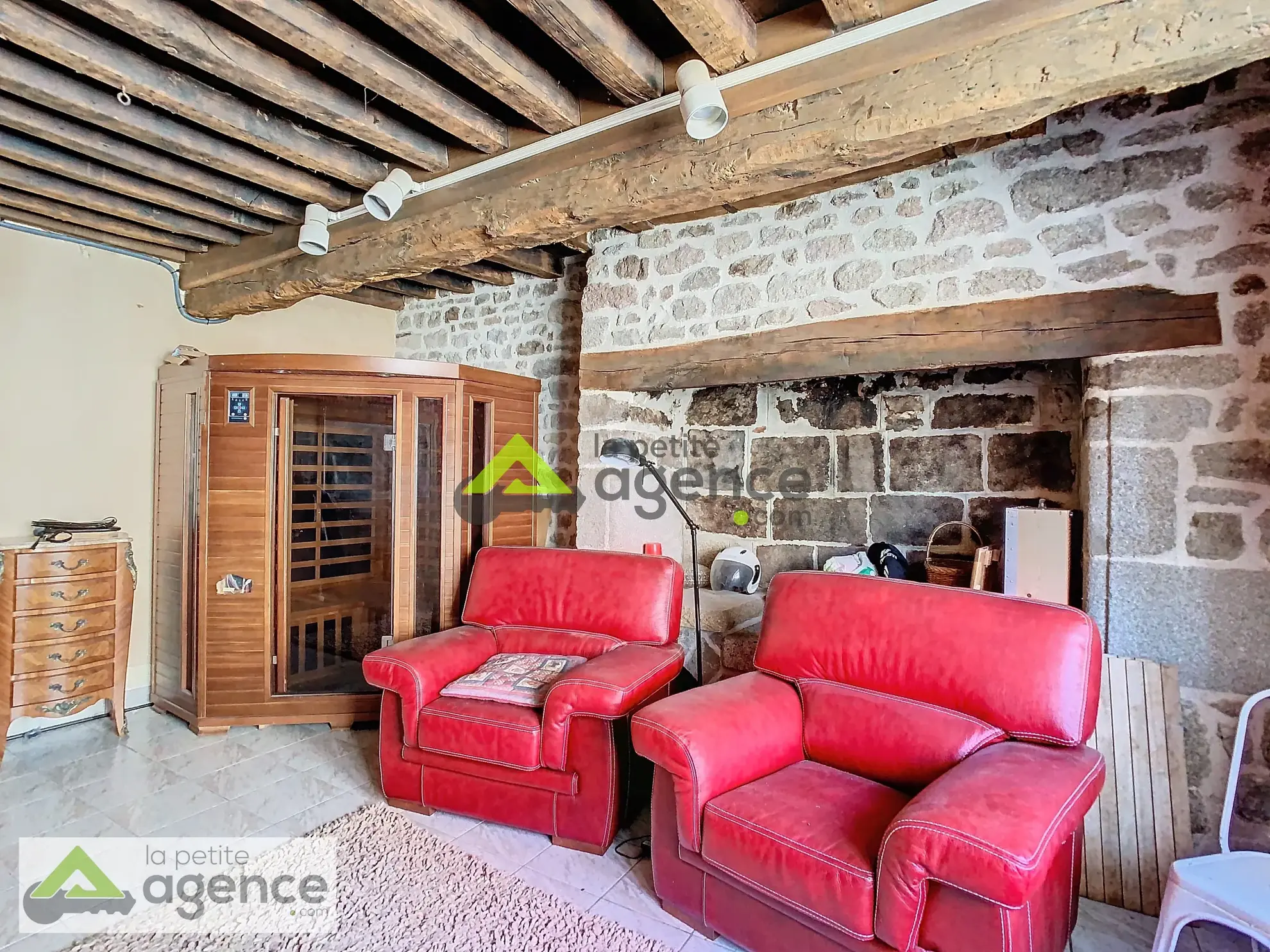 Grande maison de ville à Bellegarde-en-Marche 