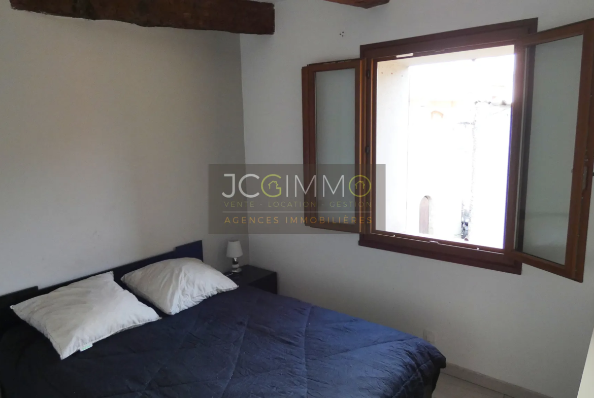 Appartement T2 46 m² en parfait état à Sollies Toucas 
