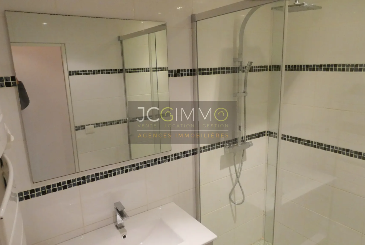 Appartement T2 46 m² en parfait état à Sollies Toucas 