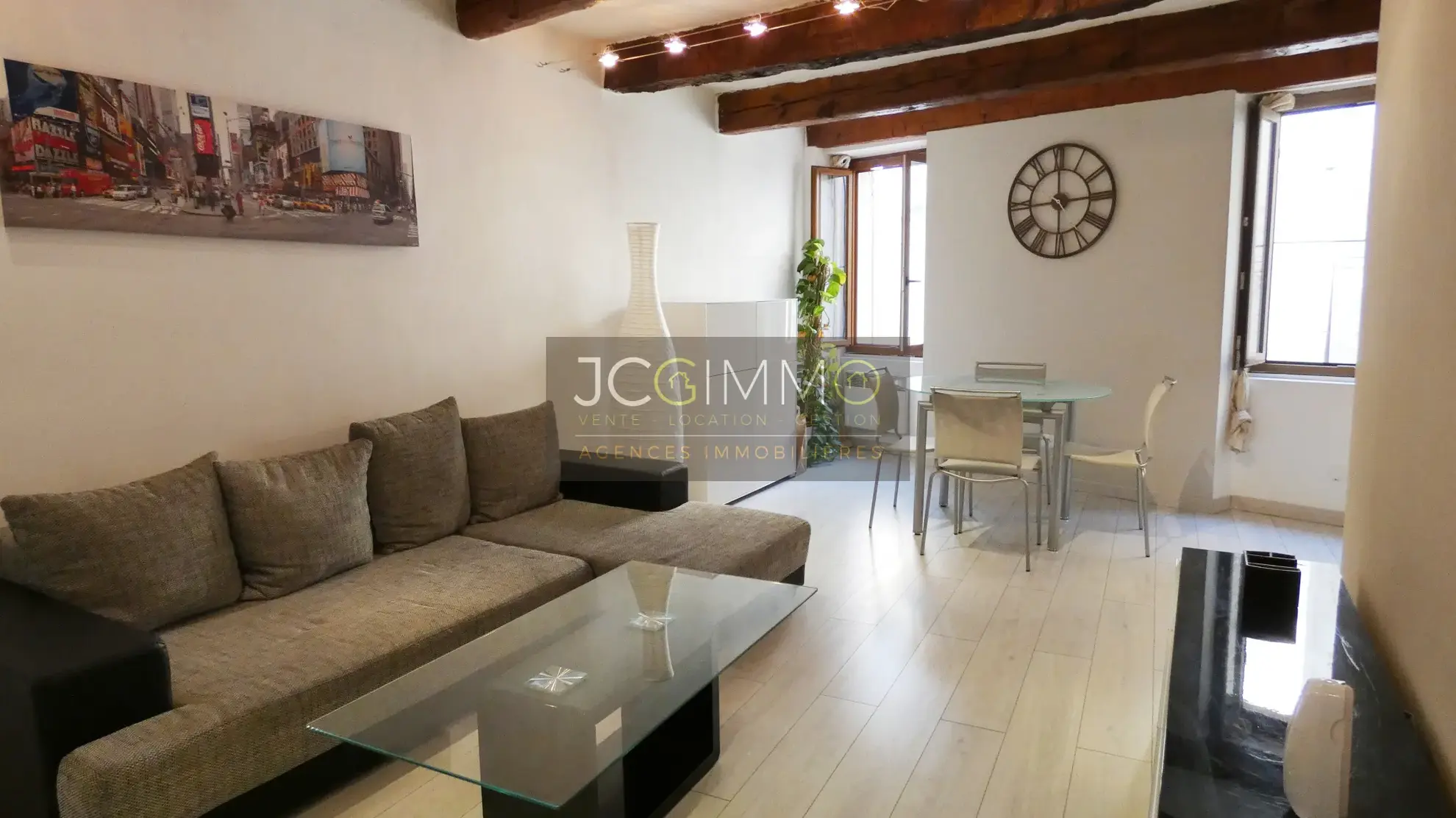 Appartement T2 46 m² en parfait état à Sollies Toucas 