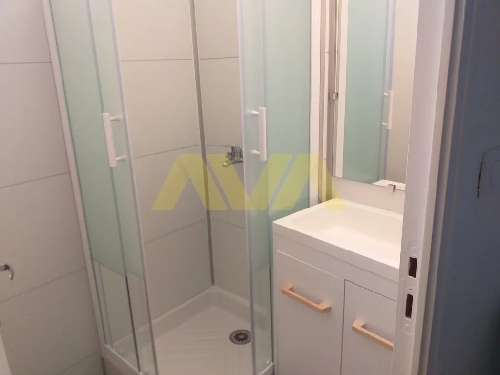 Immeuble à vendre à Oloron - Investissement sécurisé 