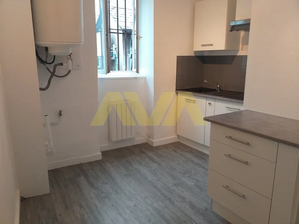 Immeuble à vendre à Oloron - Investissement sécurisé 