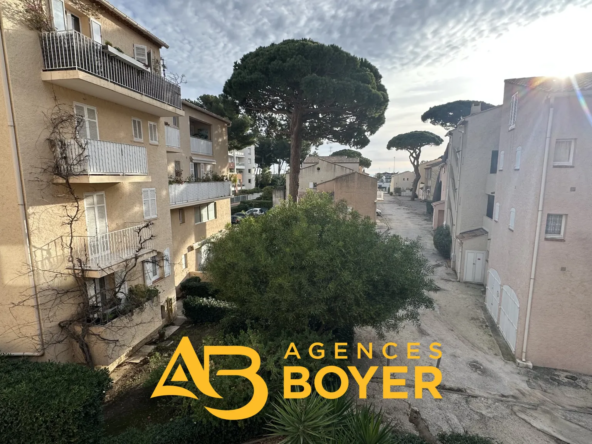 Studio à Hyères Le Port avec parking dans résidence sécurisée 
