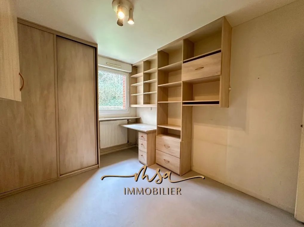 À vendre : Appartement F5 de 90 m² avec jardin privatif à Petit Couronne 