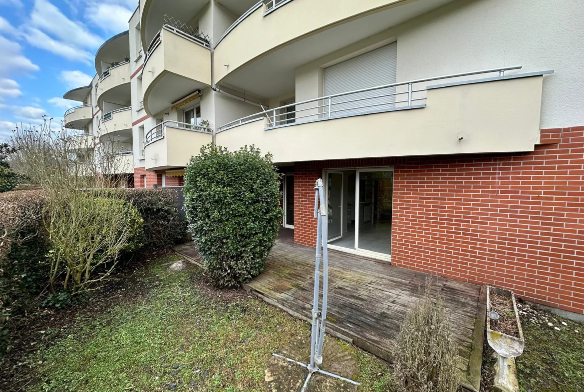 À vendre : Appartement F5 de 90 m² avec jardin privatif à Petit Couronne 
