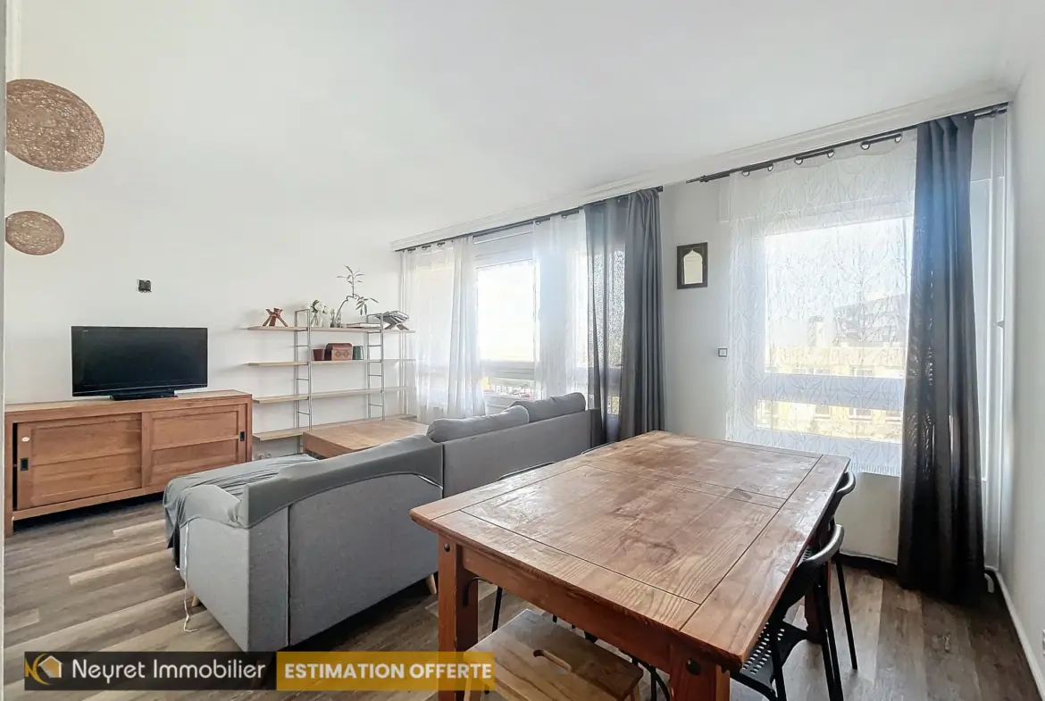À vendre : Appartement T4 83,70 m² avec balcon à Oullins 