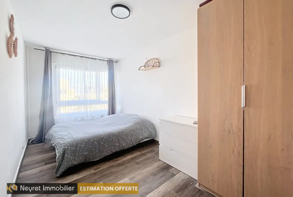 À vendre : Appartement T4 83,70 m² avec balcon à Oullins 