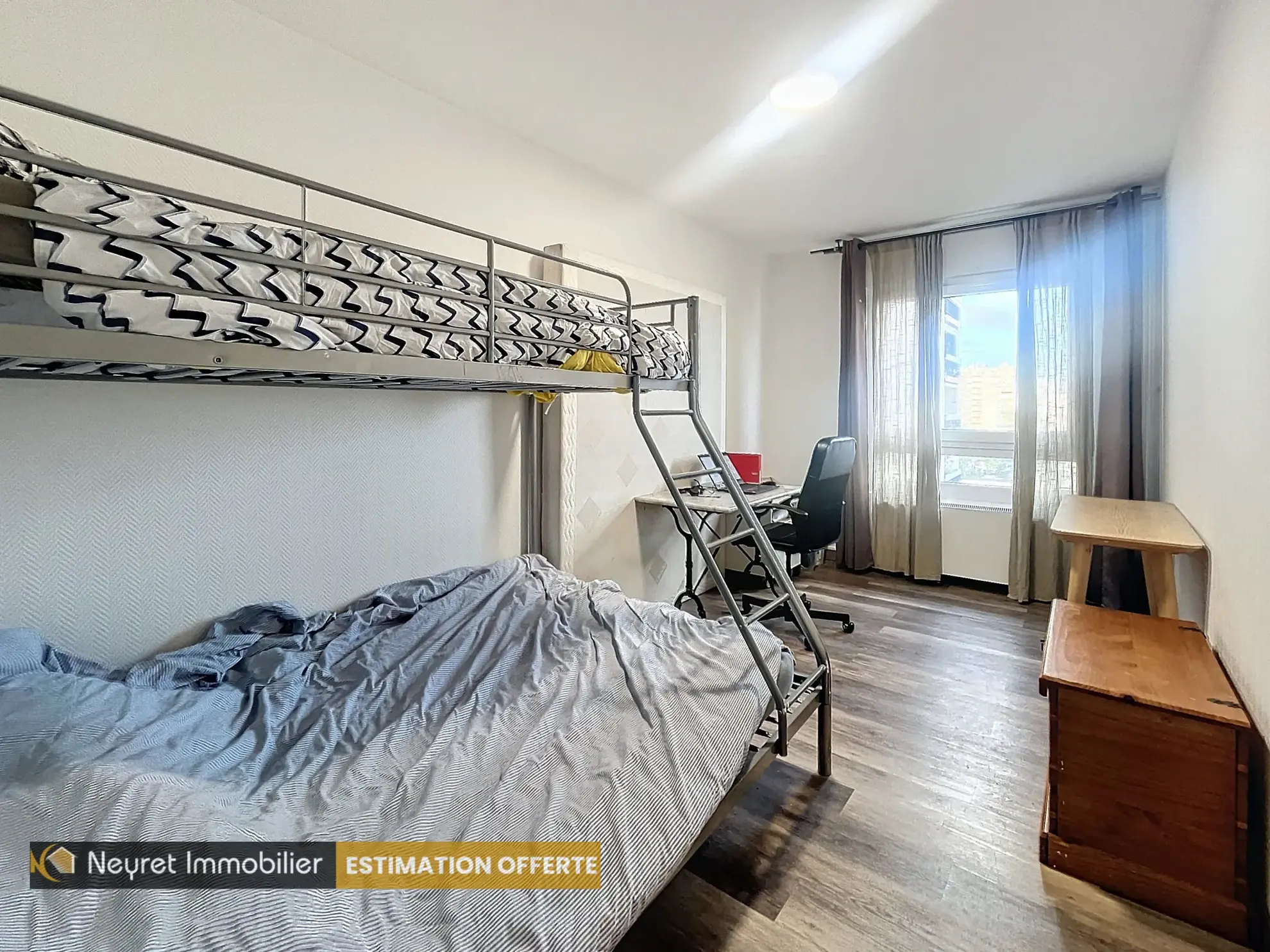 À vendre : Appartement T4 83,70 m² avec balcon à Oullins 