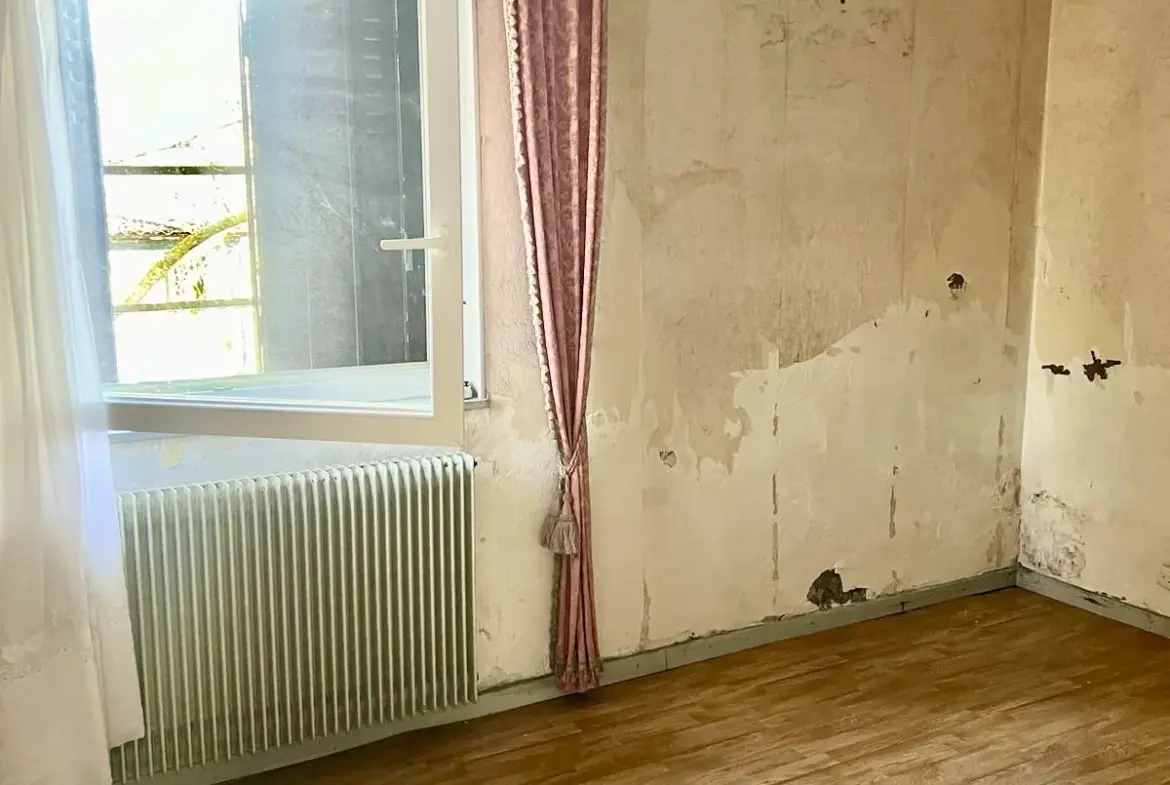 Maison à rénover à Riedisheim - 98 m² sur 9,30 ares 