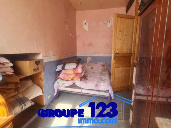 Maison à rénover à Champlost - 90 m² sur 5 000 m² de terrain 