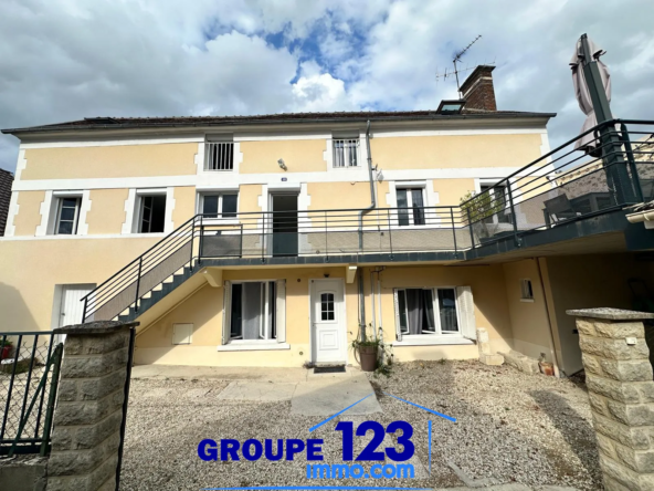 Maison à vendre à Monéteau - Deux logements indépendants avec vue sur l'Yonne 