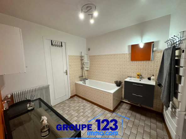 Maison à vendre à Monéteau - Deux logements indépendants avec vue sur l'Yonne 