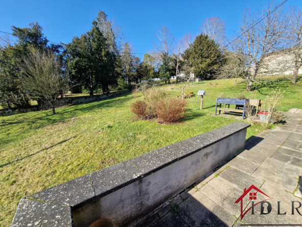 Maison de 195 m² avec vue imprenable sur la campagne à St Julien 