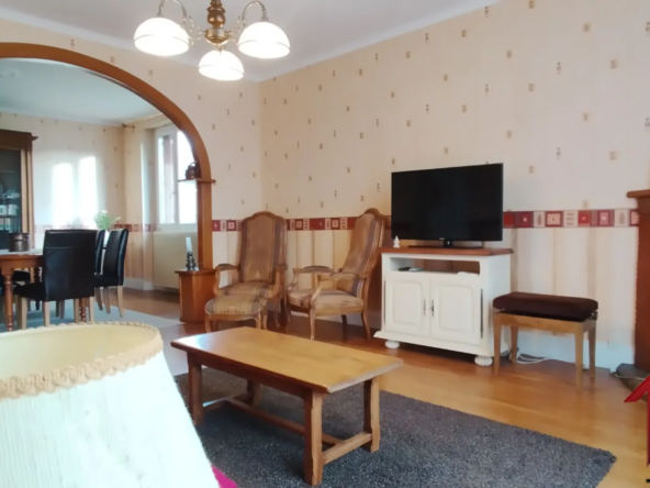 Achetez cette maison de 176 m² avec 6 chambres à Chaumont 