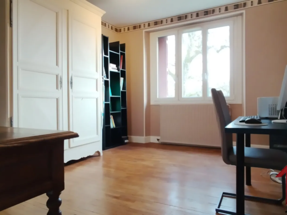 Achetez cette maison de 176 m² avec 6 chambres à Chaumont 
