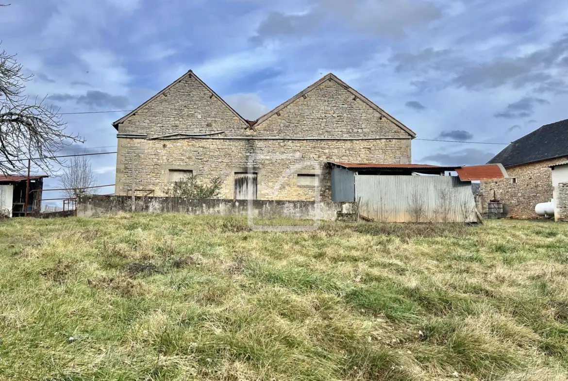 Grange à rénover de 200 m² à La Dornac 