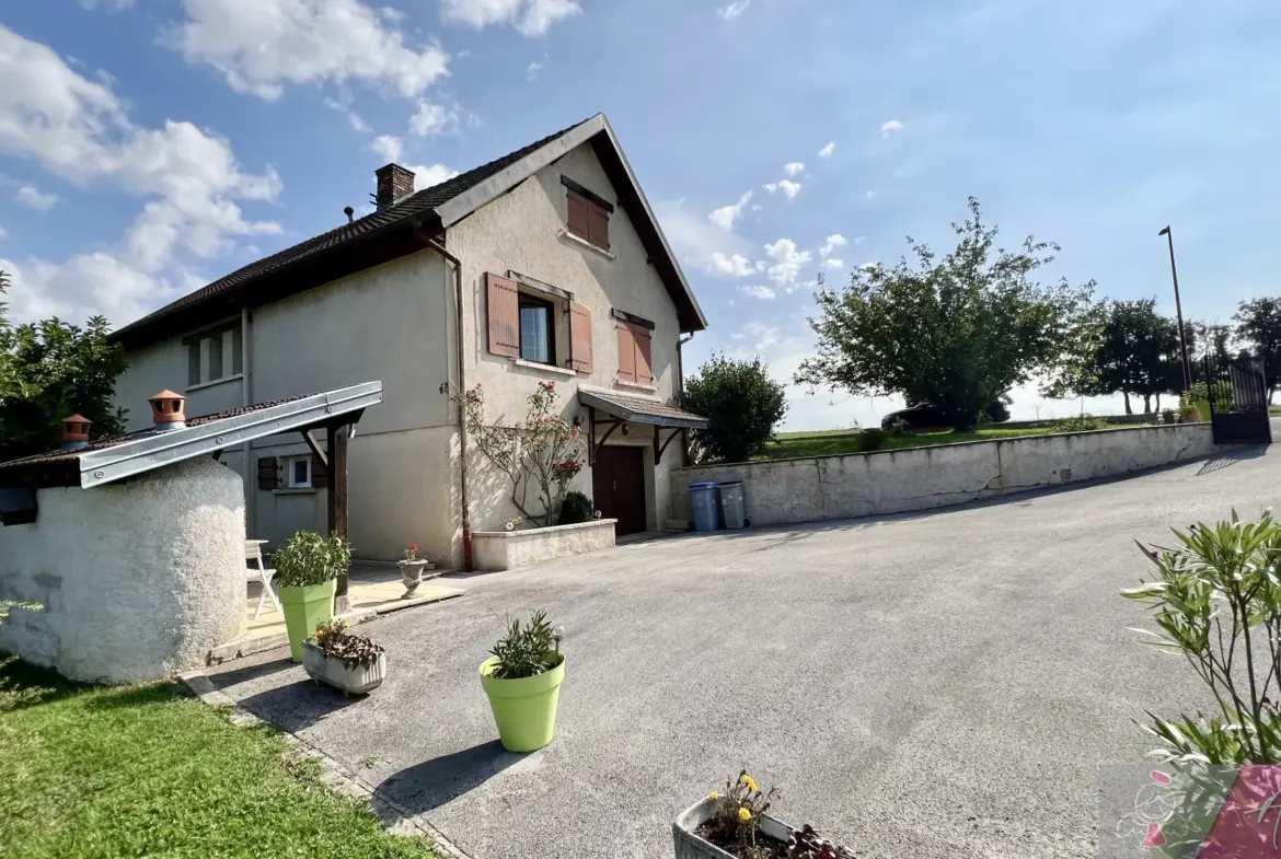 Maison sur sous-sol à Lavangeot, 95 m² habitable 