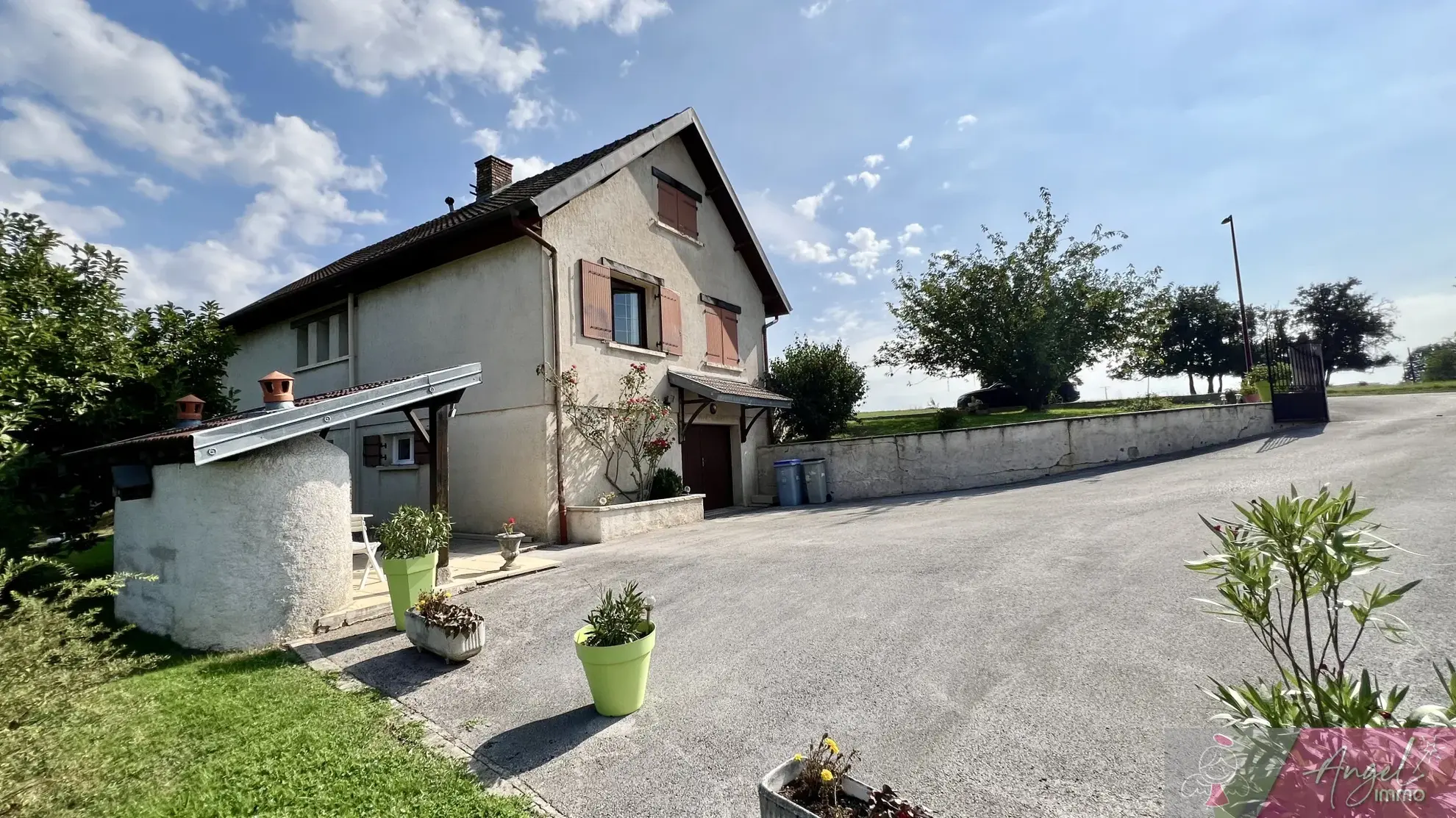 Maison sur sous-sol à Lavangeot, 95 m² habitable 