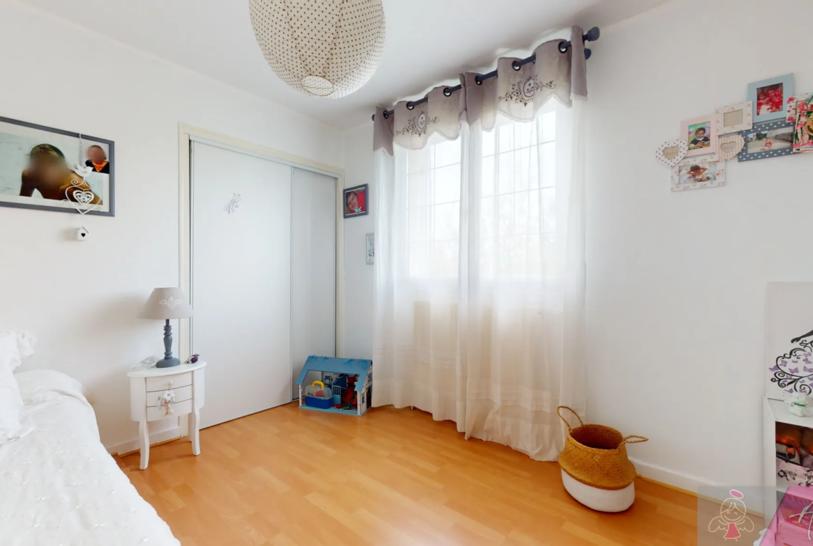 Maison sur sous-sol à Lavangeot, 95 m² habitable 