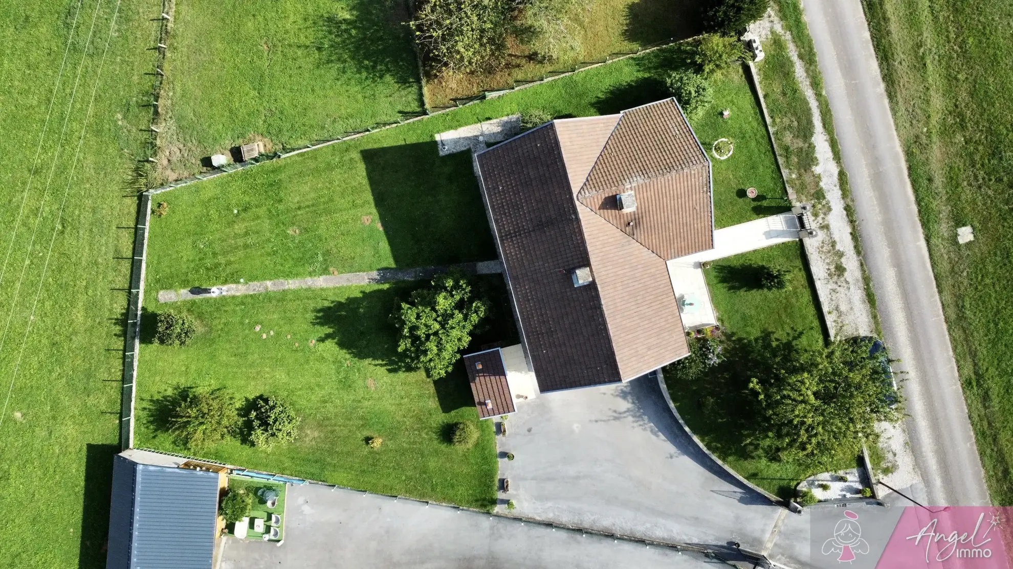 Maison sur sous-sol à Lavangeot, 95 m² habitable 