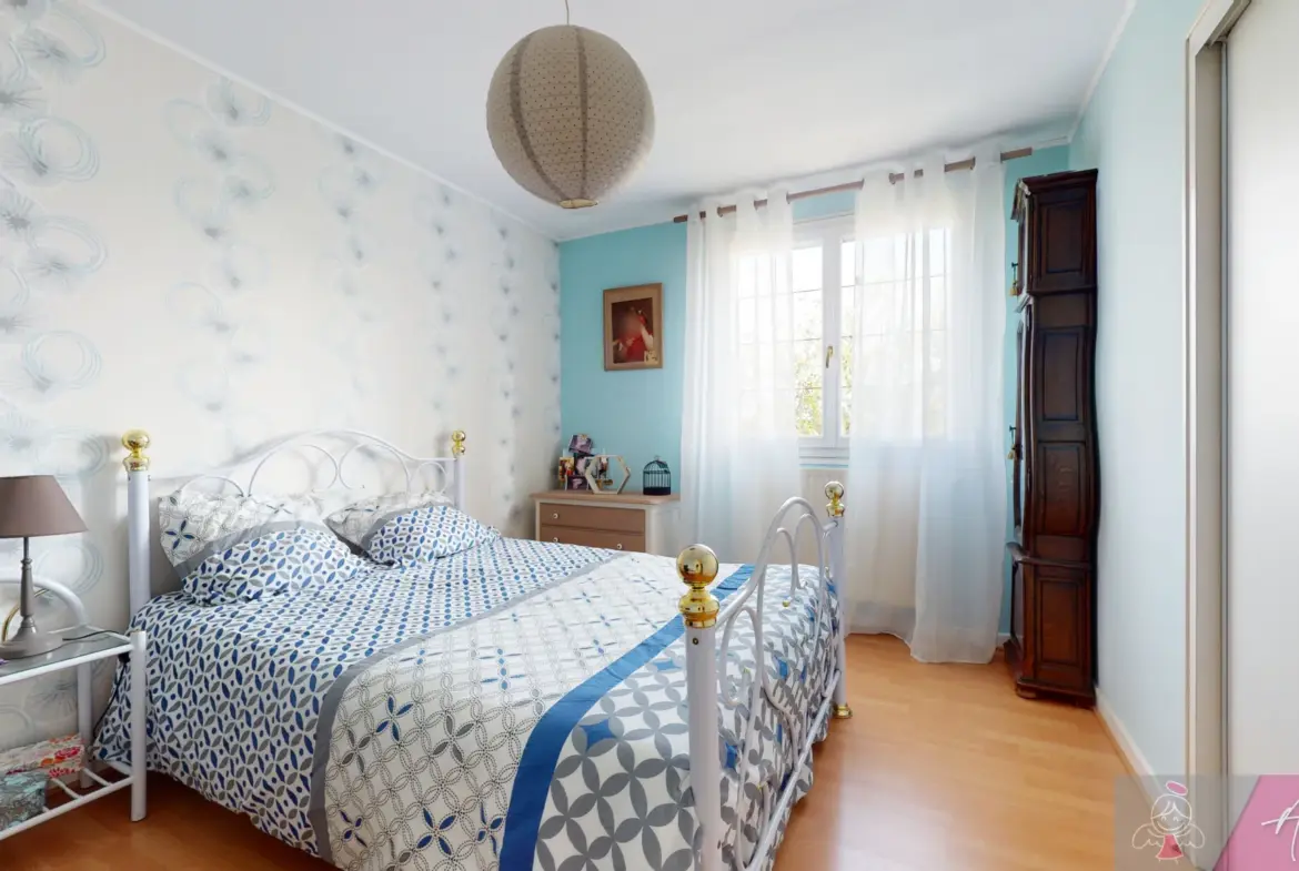 Maison sur sous-sol à Lavangeot, 95 m² habitable 