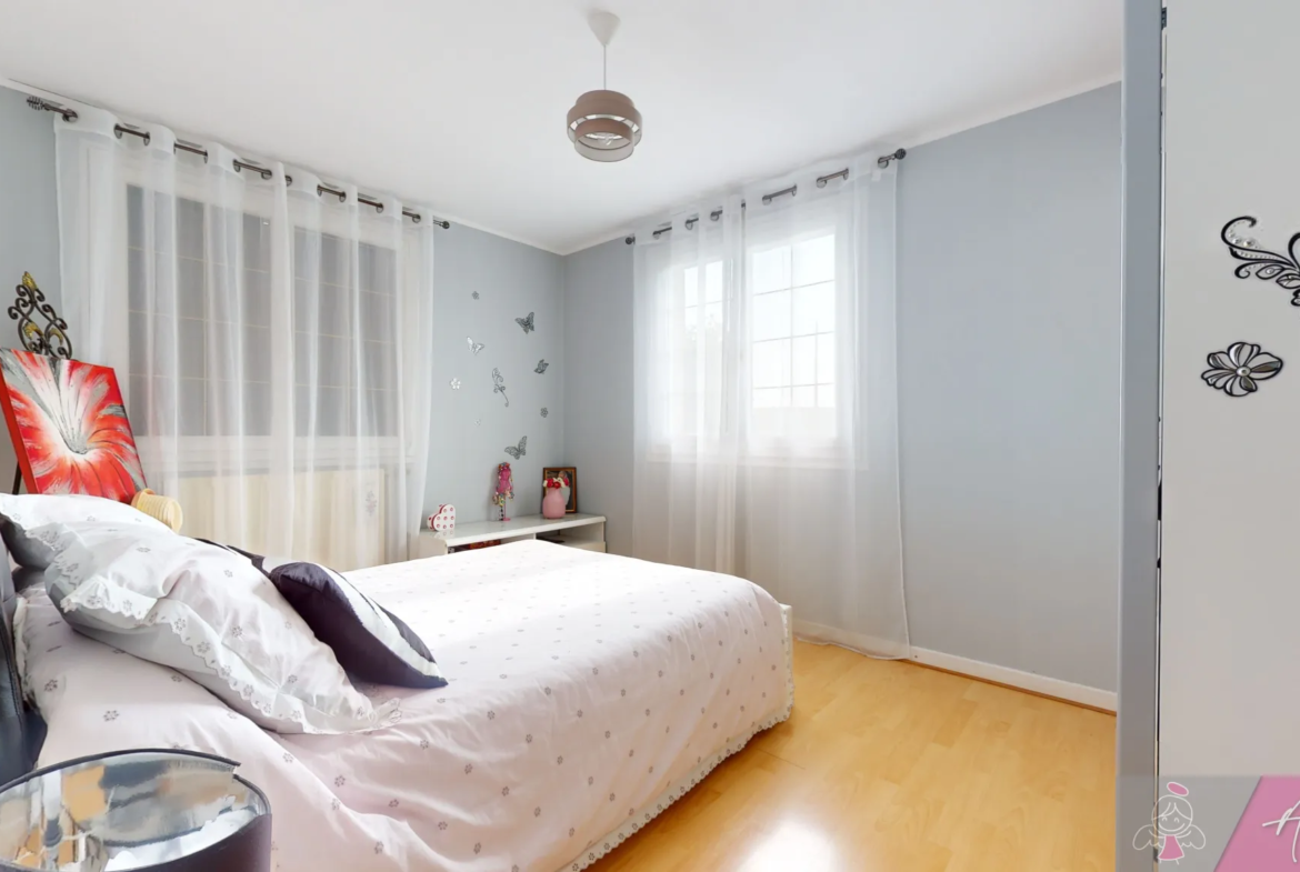 Maison sur sous-sol à Lavangeot, 95 m² habitable 