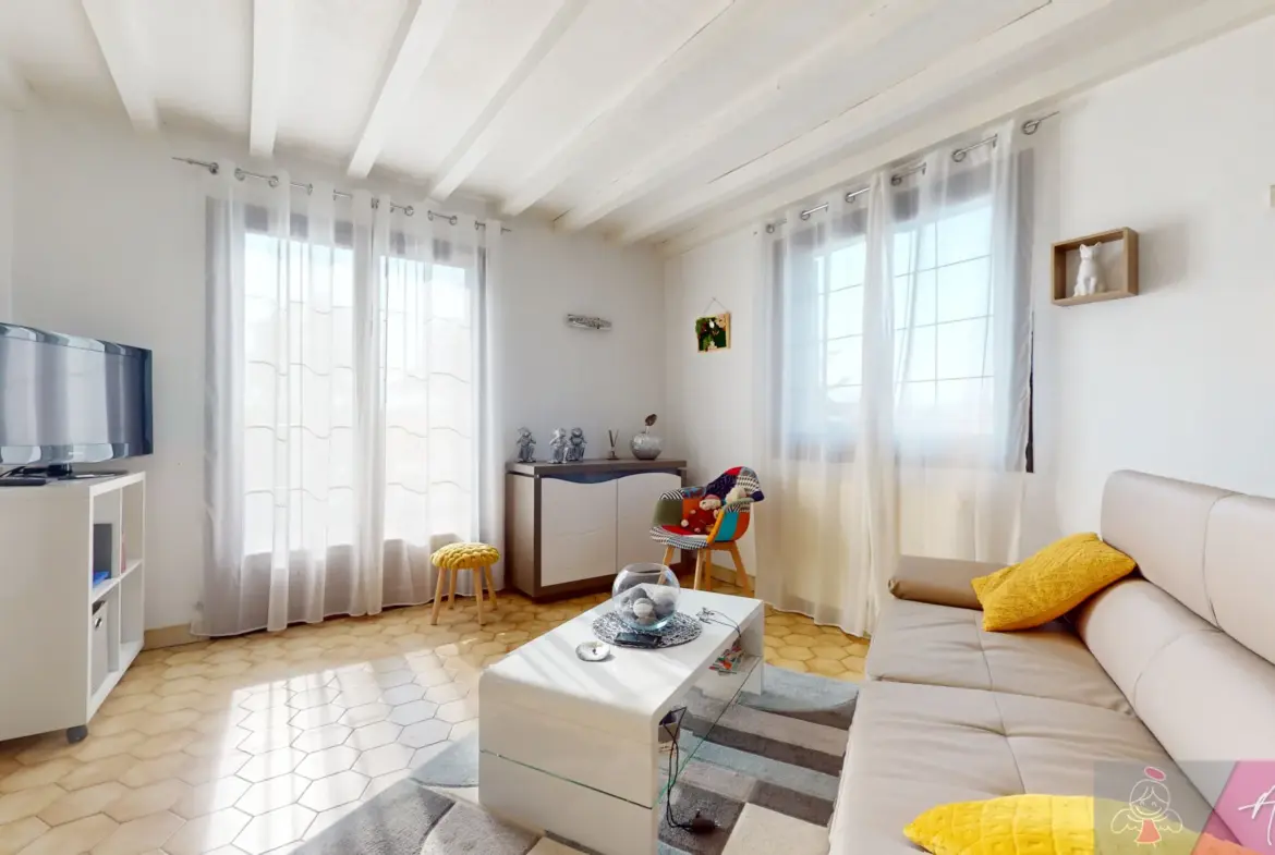 Maison sur sous-sol à Lavangeot, 95 m² habitable 