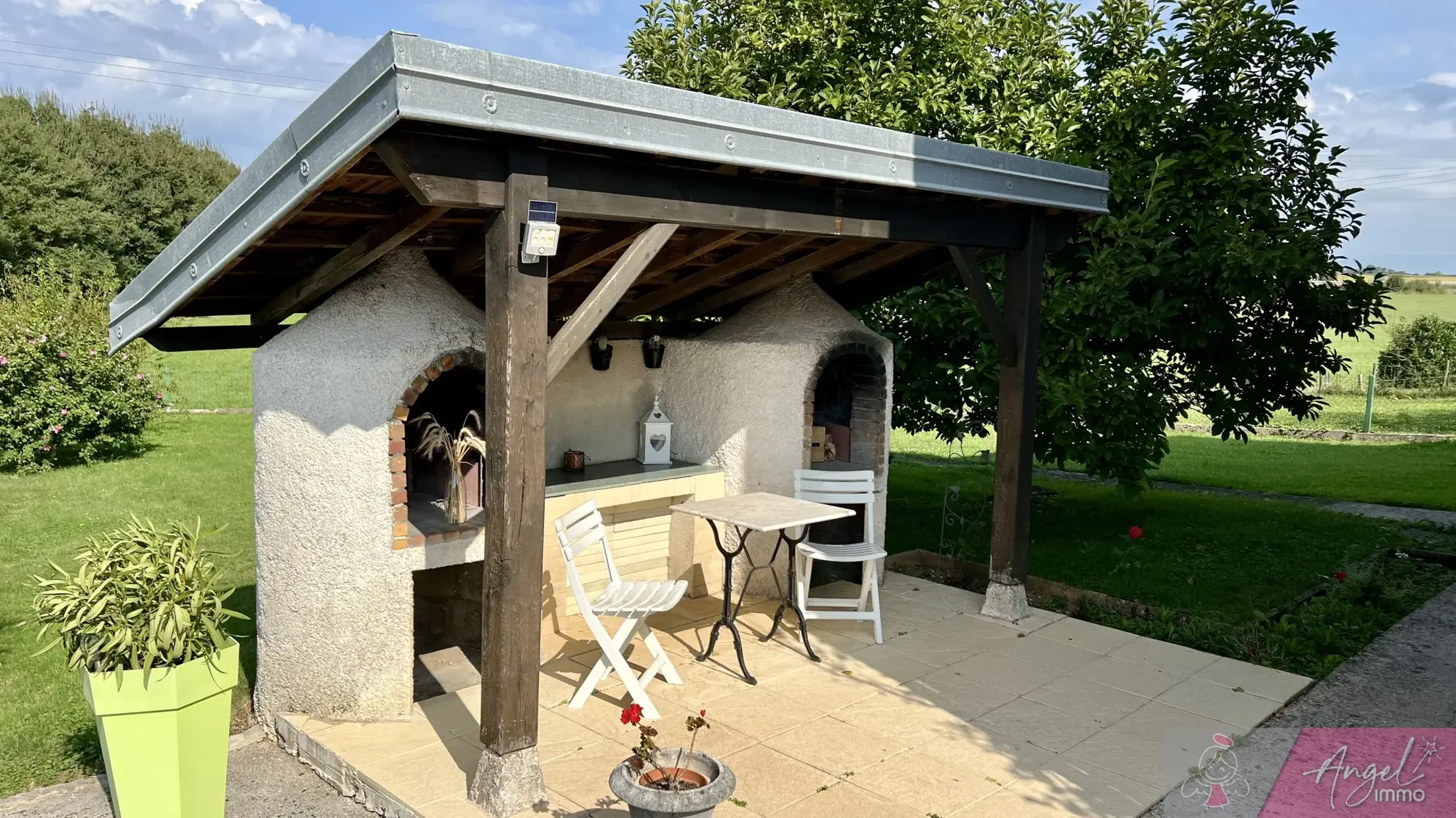 Maison sur sous-sol à Lavangeot, 95 m² habitable 