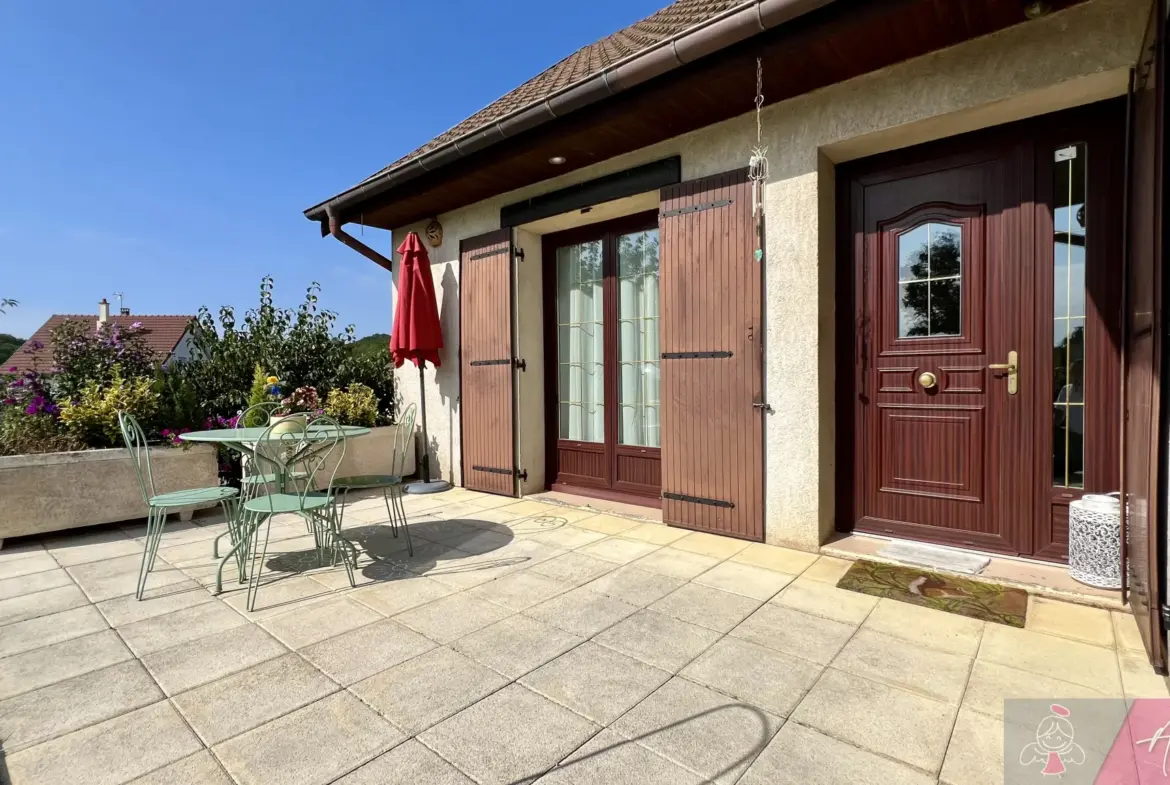 Maison sur sous-sol à Lavangeot, 95 m² habitable 