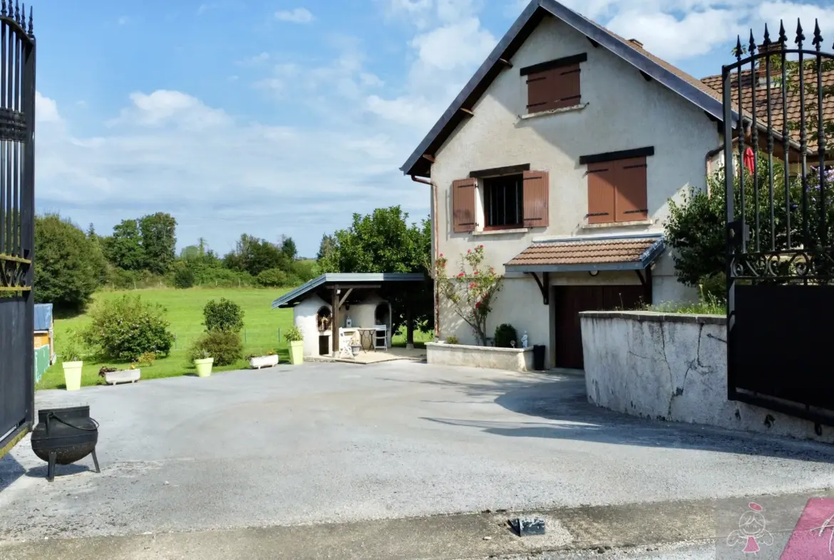 Maison sur sous-sol à Lavangeot, 95 m² habitable 